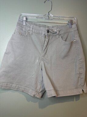Gloria Vanderbilt Women’s 6 Green Colored Denim Shorts Cotton Slimming Casual